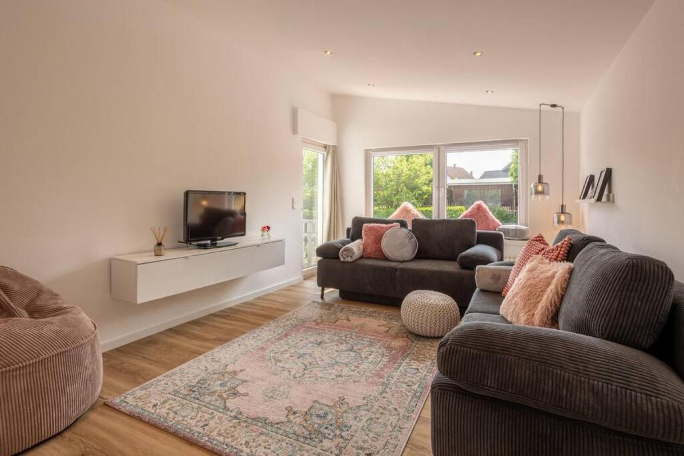 Adenauer Zwoelf - Das 5 Sterne Ferienhaus Mit Sauna Und Garten Am Eifelsteig Kerpen  Bagian luar foto